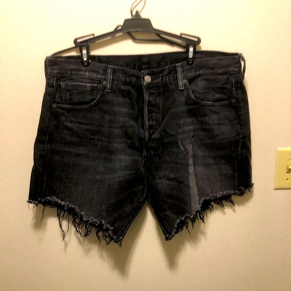 Levi’s 501 Shorts - Picture 1 of 3